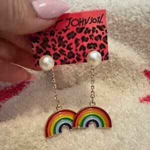 Earrings Betsey Johnson rainbow pearl earrings